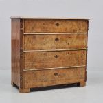 1309 5207 CHEST OF DRAWERS